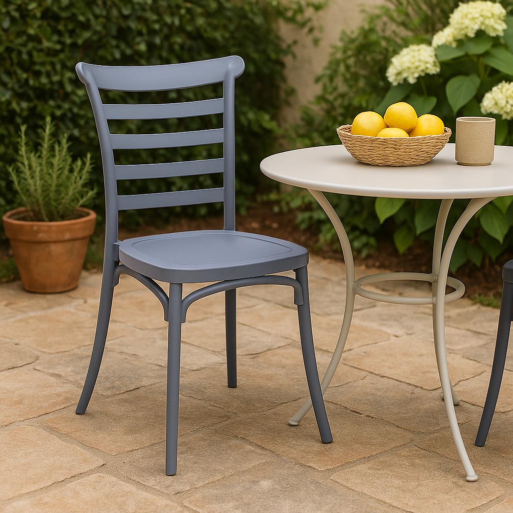 Sedia bistrot impilabile in polipropilene anti-uv - Riviera