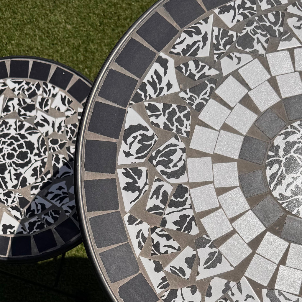 Set tavolo con sedie pieghevoli in metallo con mosaico - Stromboli