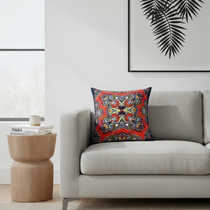 Cuscino in cotone rosso con stampa maioliche 45x45 cm