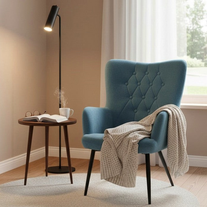 Poltrona moderna in tessuto con gambe in metallo nero - Julie